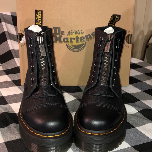 Dr. Martens Shoes - 24 HOUR SALE! Dr. Martens Sinclair
